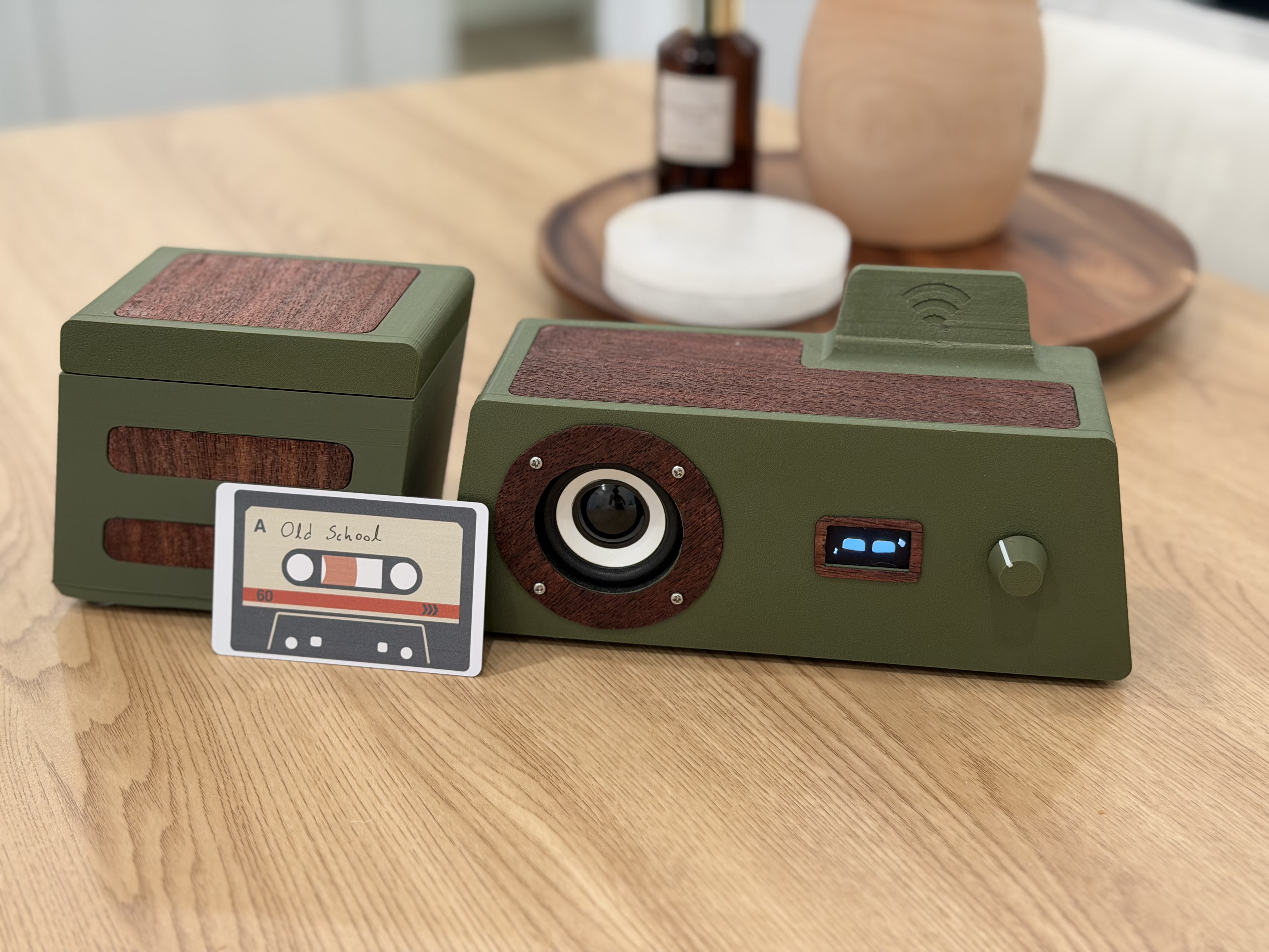 Custom desktop jukebox